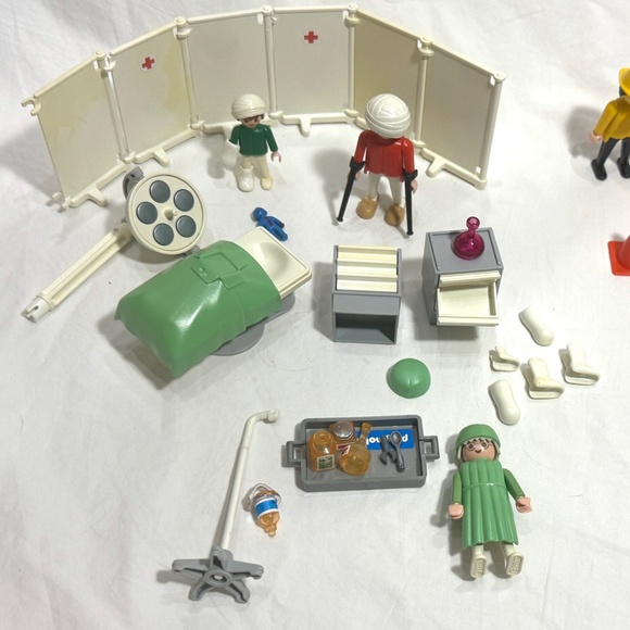 VNTG 1980's Piece Playmobil Doctor & Paramedic Playset with 60+ Pieces! - Picture 5 of 16